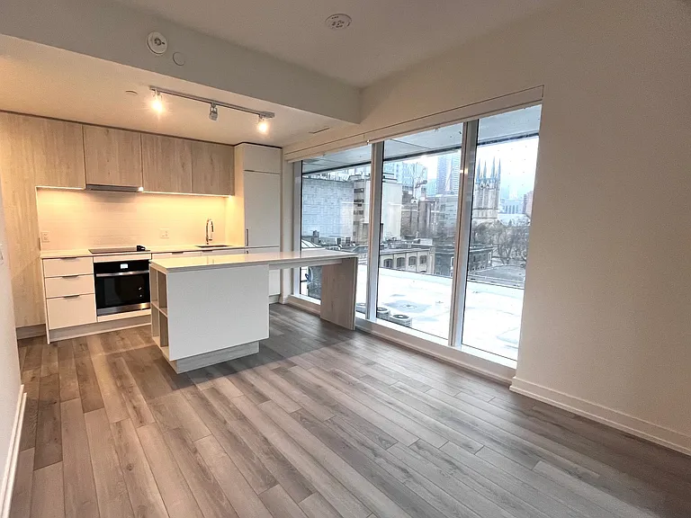 89 Church St #804 — Photo 4