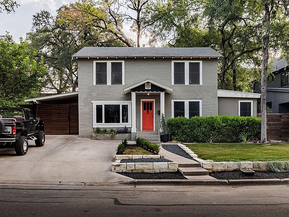 2nd image of 2104 De Verne St