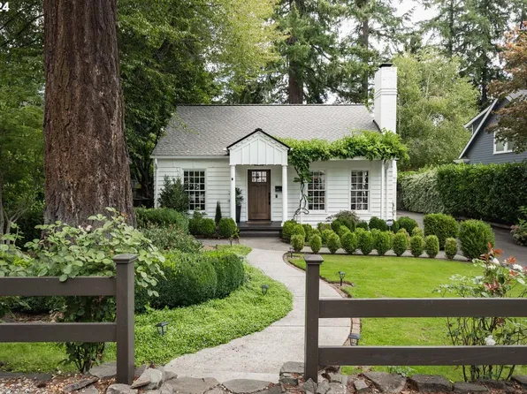 171 5th St, Lake Oswego, OR 97034