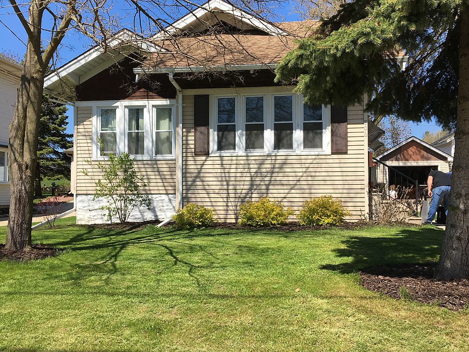 1st image of 806 Hawthorne Ave