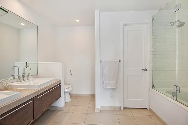 Rented by Compass | media 33