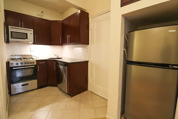 Rented by Corcoran | media 14