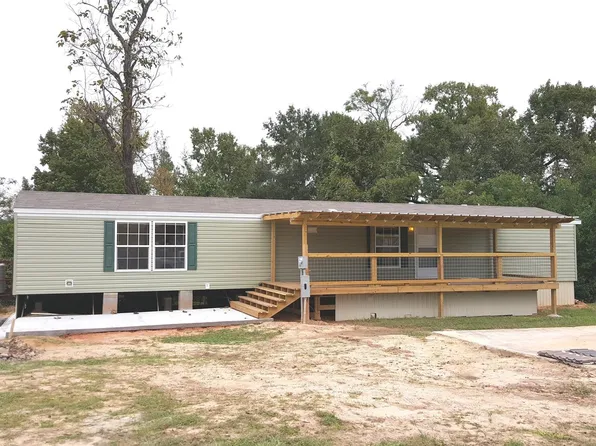 108 Young St, Willis, TX 77378