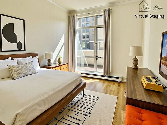 3rd image of 1001 Pine St Unit 101