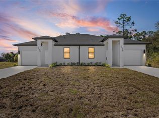 2216-2218 Kenneth Ave S, Lehigh Acres, FL 33973