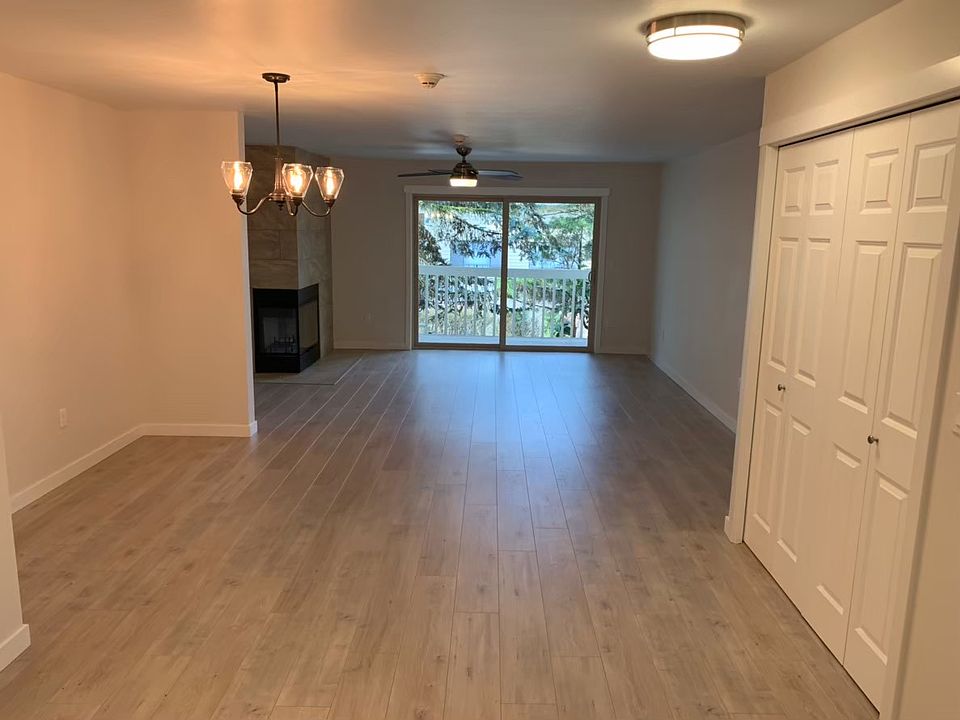1st image of 12840 SE 40th Ct