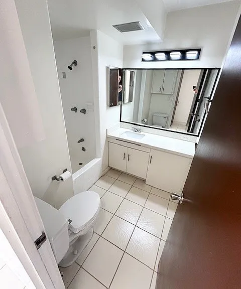 1702 Kewalo St #203 — Photo 9