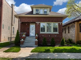 5753 W Warwick Ave, Chicago, IL 60634