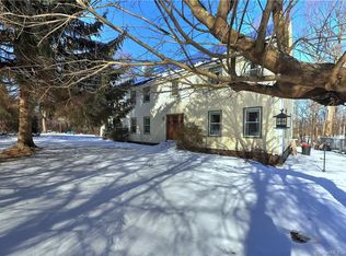 5 Chuse Dr, Seymour, CT 06483
