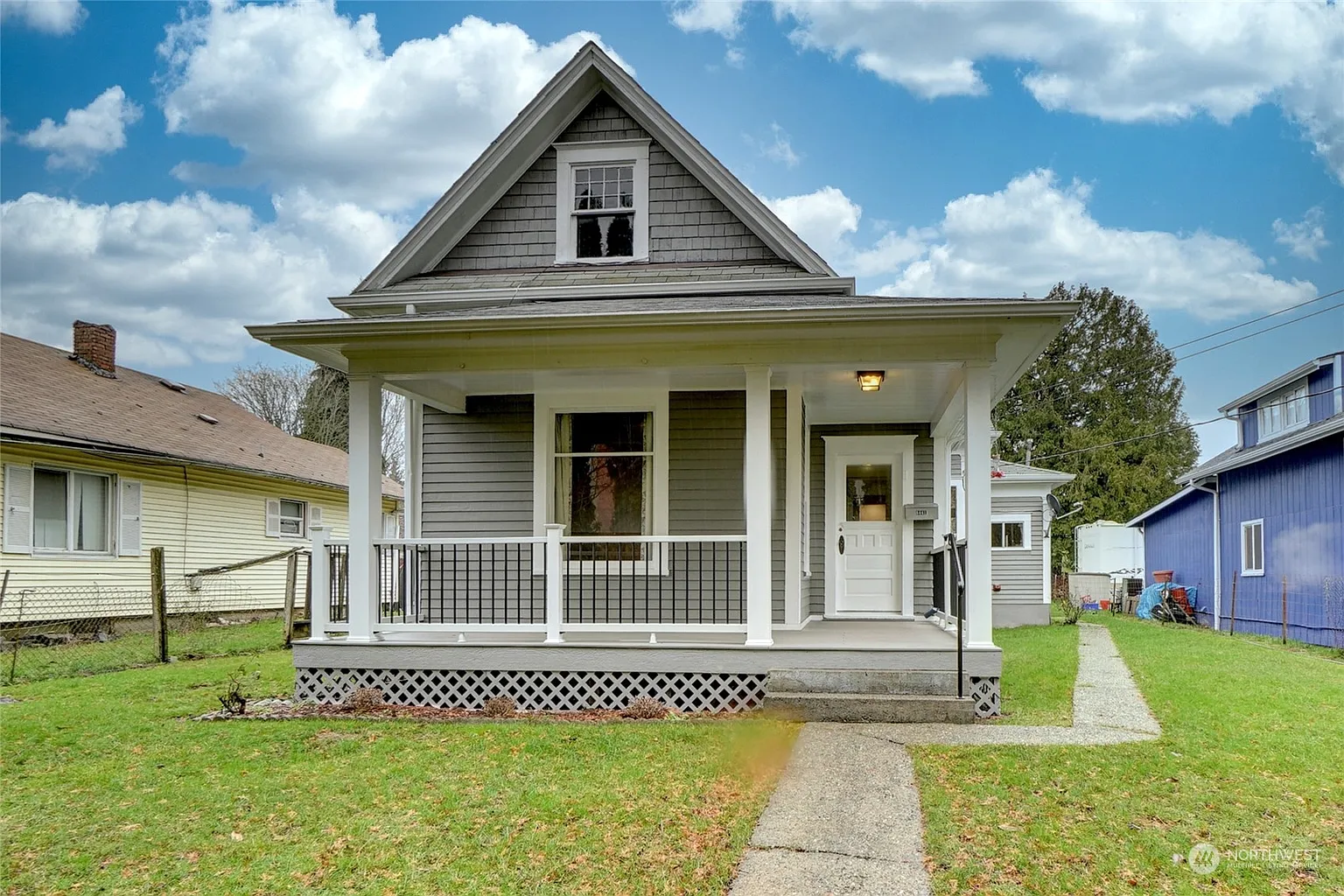 8441 S Park Avenue photo 1