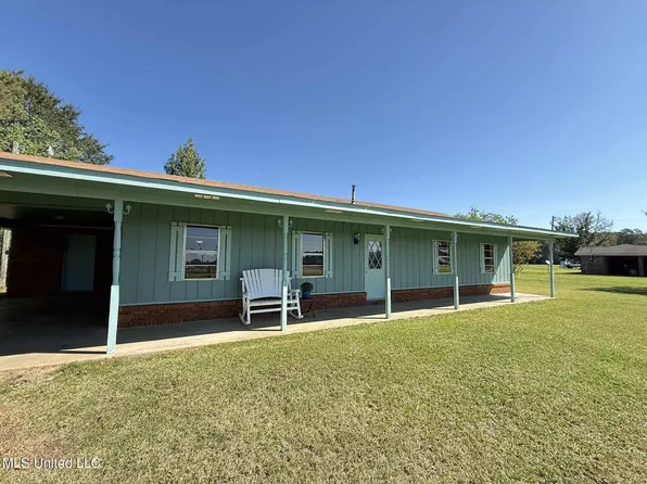 291 E McPherson Dr, Monticello, MS 39654