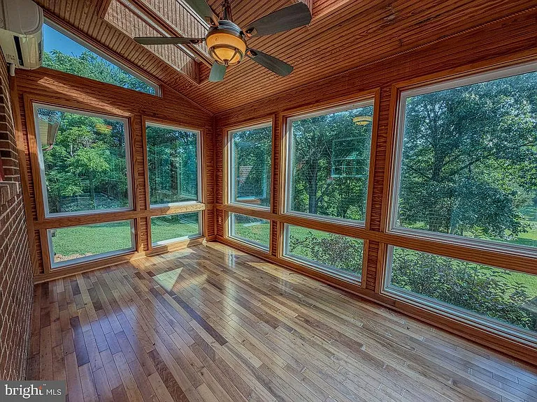 11 Hickory Ln — Photo 21