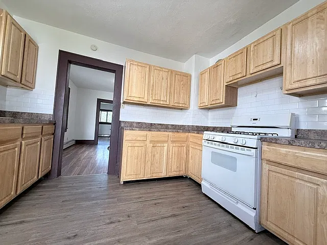 2 bed, 820 sqft, $950 — Photo 4
