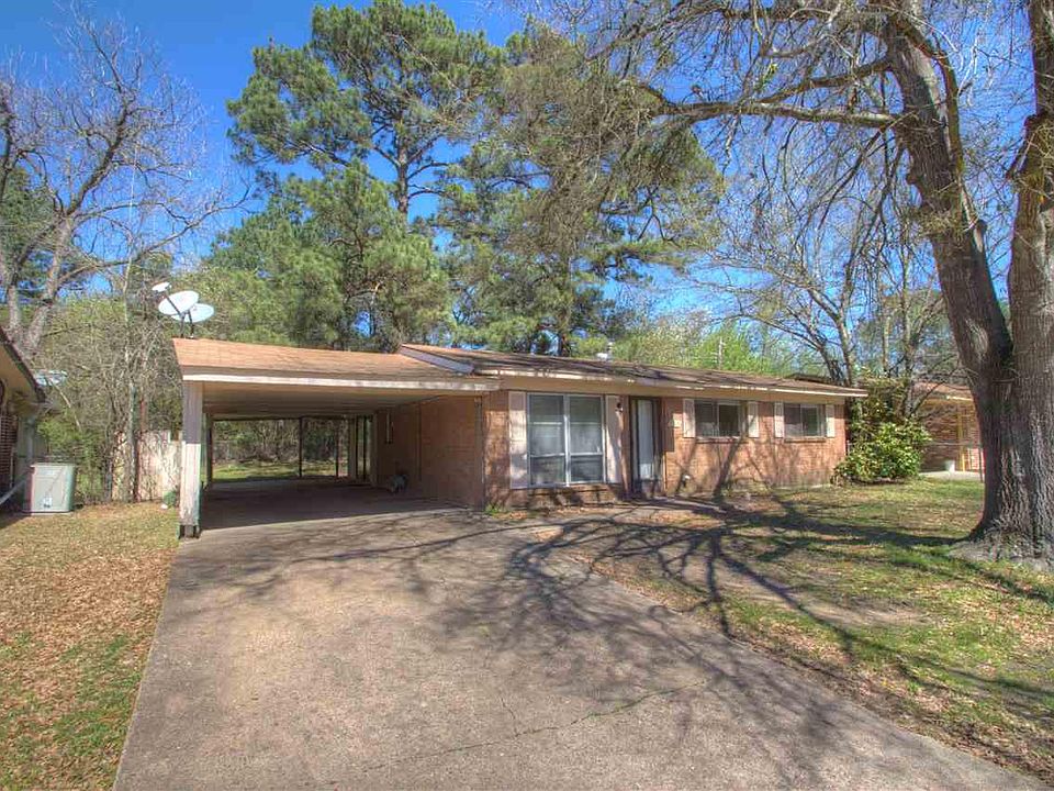 1st image of 706 Hillview St