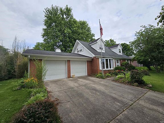 3rd image of 1400 Weed Ln