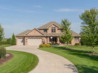 N2430 Artesian Way, Kaukauna, WI 54130