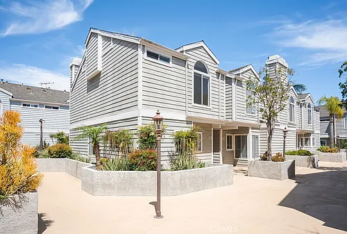260 Victoria St Photo 1
