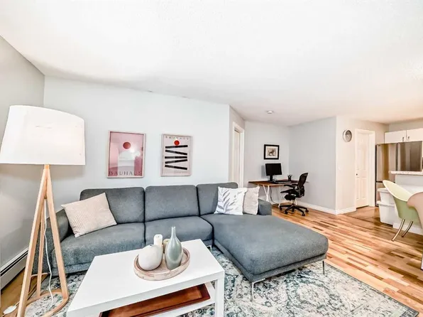 290 W Shawville Way SE #212, Calgary, AB T2Y 3Z9