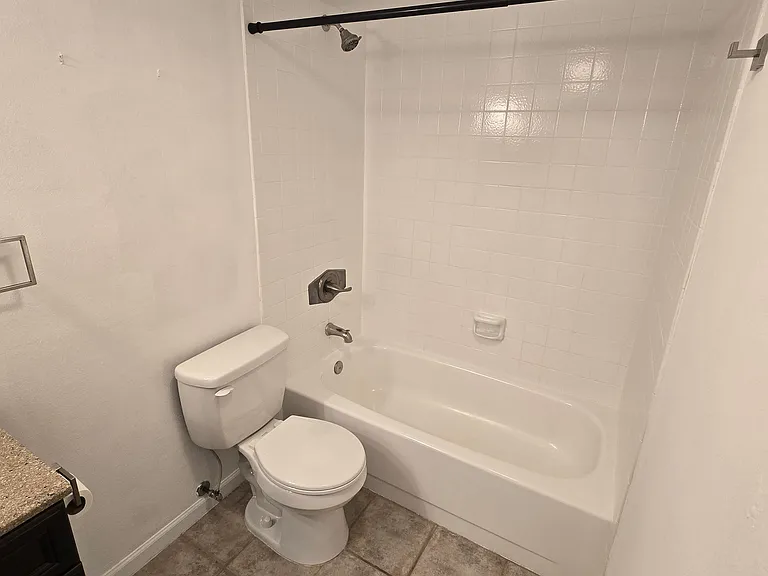 402 Dove Ln #12 — Photo 24