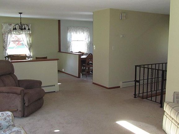 4th image of 50 Hosmer St