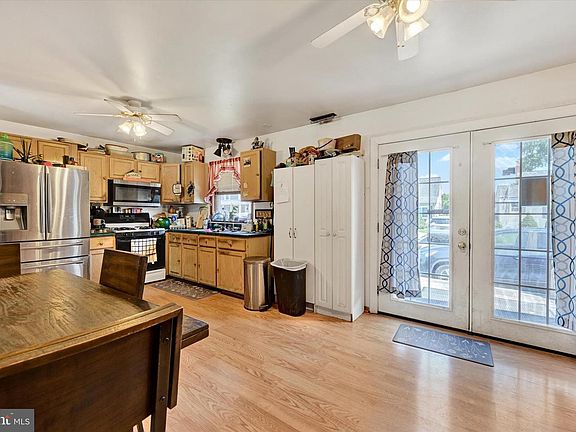 4th image of 2820 Ross Ave