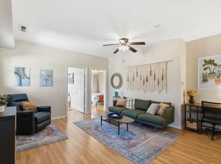 2218 Regent St APT 2, Madison, WI 53726