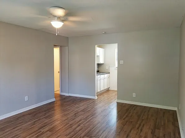 3221 Texas Ave, Texas City, TX 77590