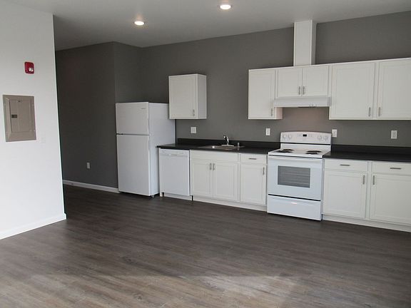 3rd image of 322 5th Ave SE #413
