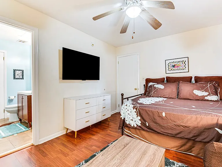 841 Artwood Rd NE — Photo 10