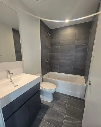 39 Mary St #3004 — Photo 1