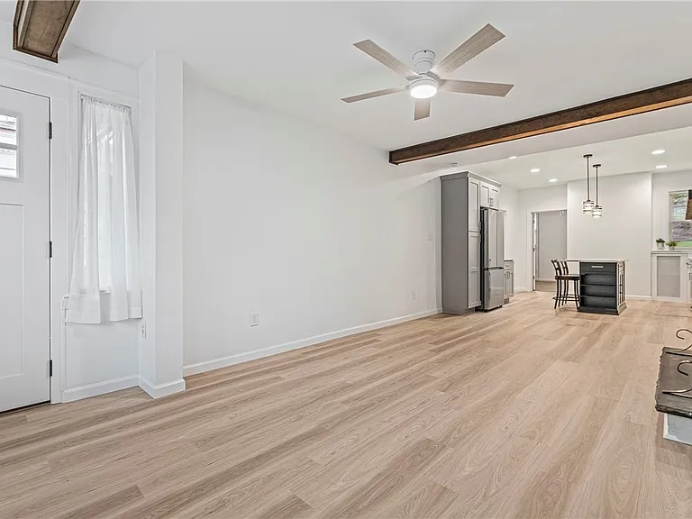 419 Hastings St #1 — Photo 13