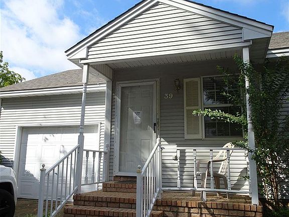 2nd image of 2910 E Moore Ave APT 39