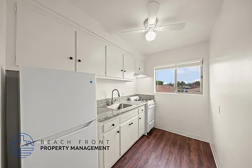 12233 Manor Dr. Photo 1
