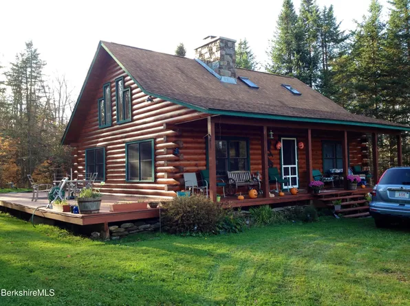565 New State Rd, Savoy, MA 01256