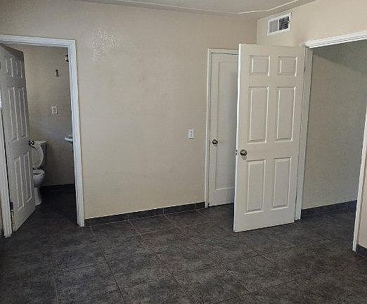 5th image of 3373 E Clinton Ave #C