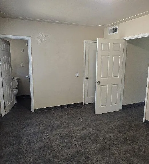 3373 E Clinton Ave #C — Photo 5
