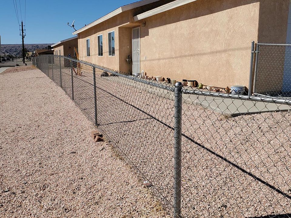 2nd image of 1495 Verde Dr