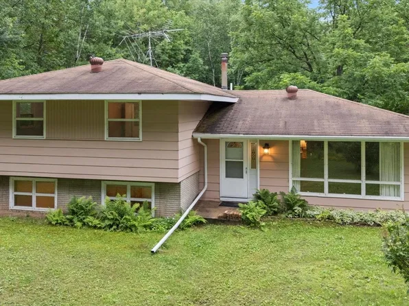 7740 Ely Lake Dr, Eveleth, MN 55734