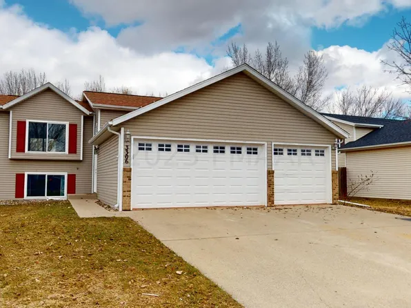 3306 39th St S, Moorhead, MN 56560
