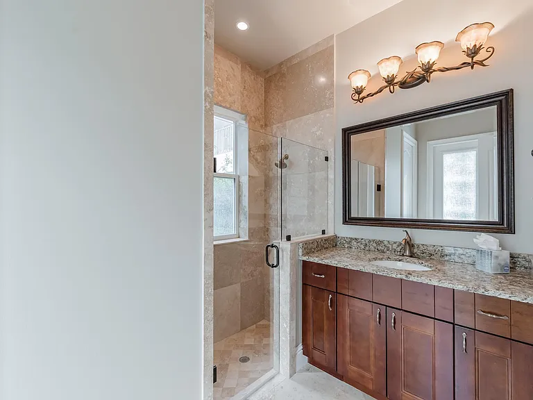 2850 Coco Lakes Ct — Photo 21