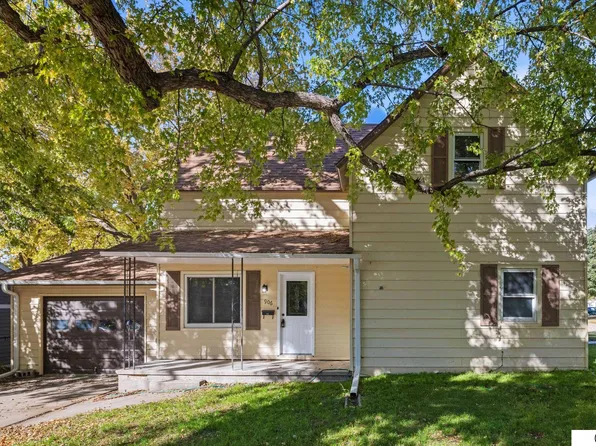 906 Bradford St, Seward, NE 68434