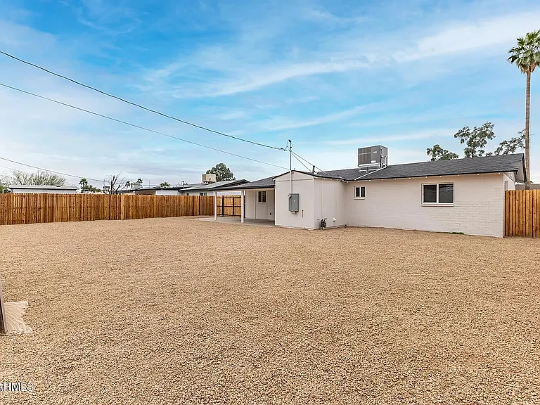 3234 E Marilyn Rd — Photo 9