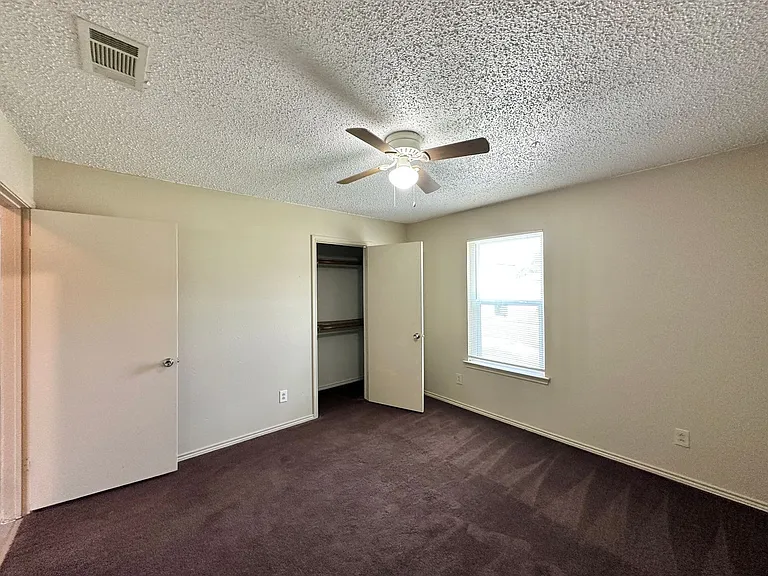 4807 Rainbow Cir — Photo 13