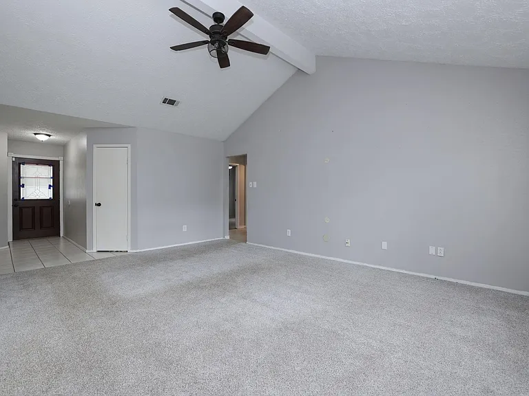 4623 Whispering Rock Ln — Photo 6