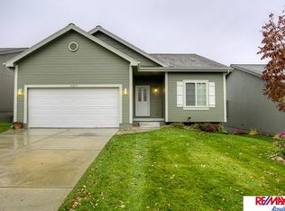 14213 Newport Ave, Omaha, NE 68164