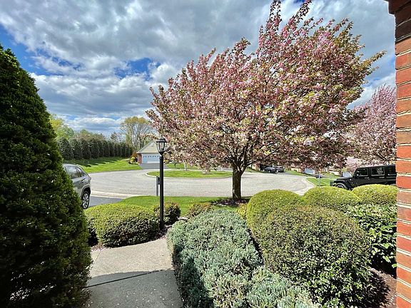 5th image of 5739 Glen Meadow Dr
