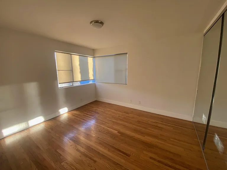 3130 S Barrington Ave #A — Photo 14