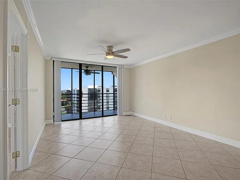 20400 W Country Club Dr #812 — Photo 20