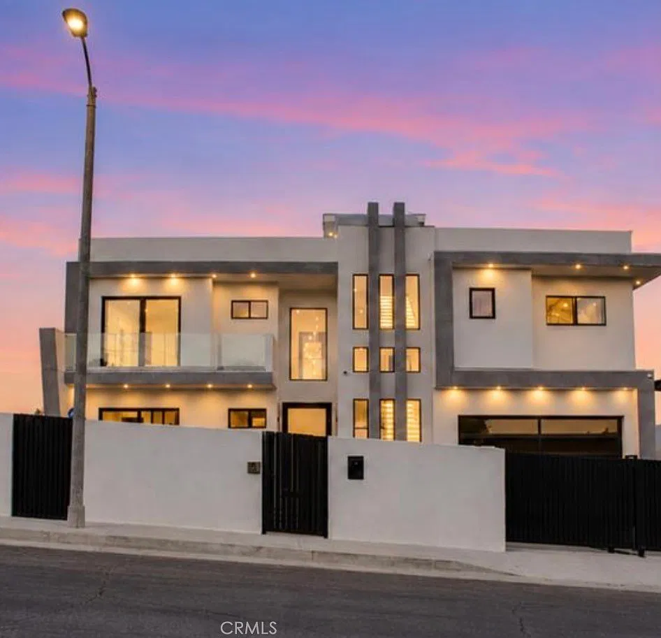 6 bed, 5000 sqft, $28,000 — Photo 3