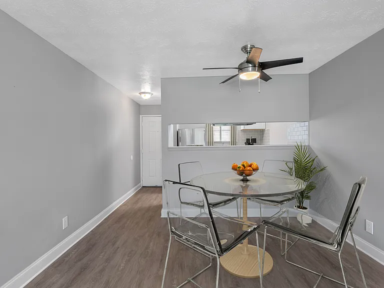 Arbor Place Apartments — Photo 8